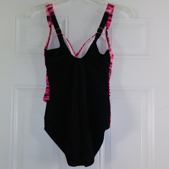 Rosa Secret Swimsuit,  Color black, and pink, Size M. - Picture 6 of 6